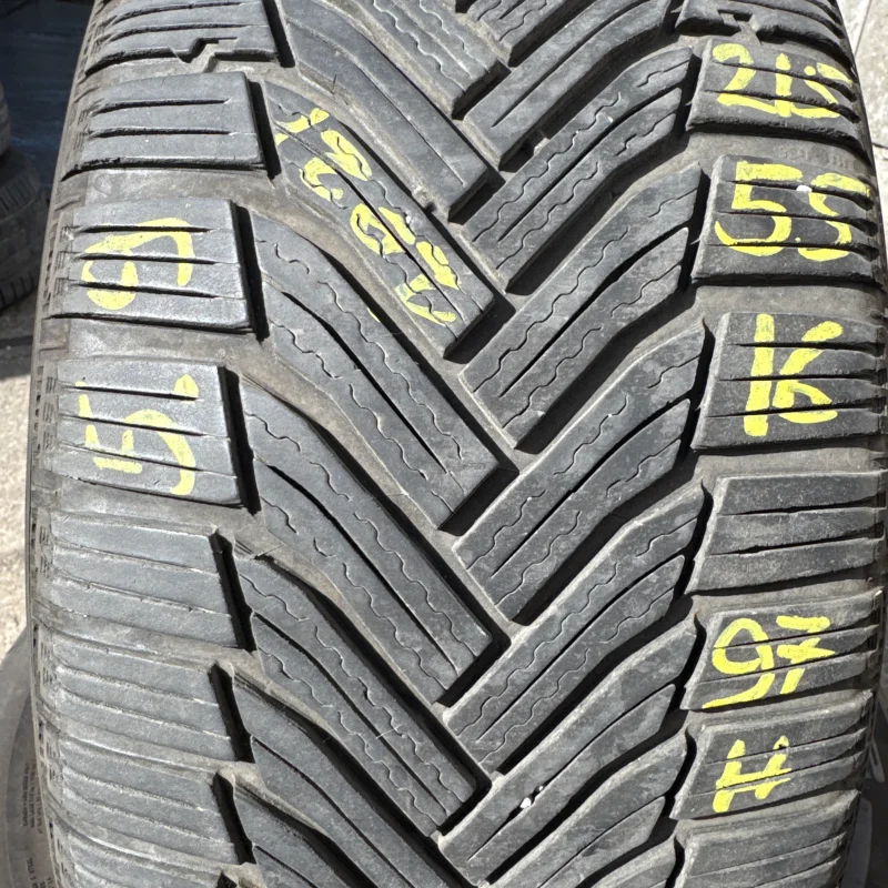 Michelin Alpin 6