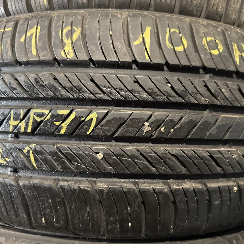 Kumho Crugen HP71