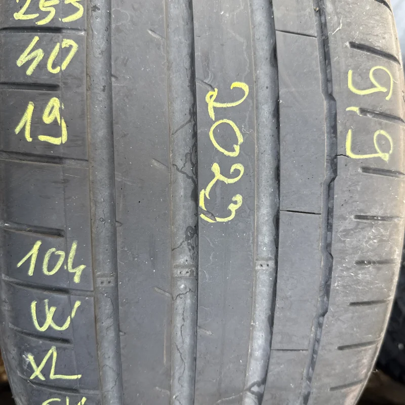 Hankook K127 Ventus S1 Evo 3